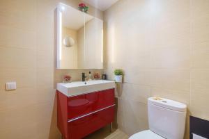 Ảnh trong thư viện ảnh của Loft with terrace in Cornellà ở Cornellà de Llobregat