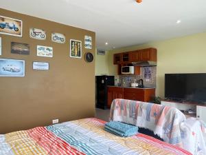Kuchyň nebo kuchyňský kout v ubytování Bangsaray Beach Condo B620 บางเสร่ บีช