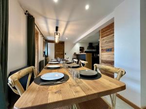 Η κουζίνα ή μικρή κουζίνα στο Homency - Chalet Eternel +44 φωτογραφίες
