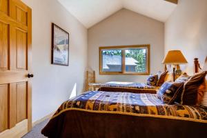 Voodi või voodid majutusasutuse Foxglove #7 toas