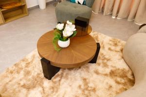 Imagen de la galería de Luxe Beachfront Apartment Lagos, en Okunaja