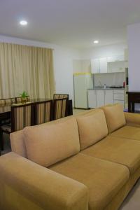 Χώρος καθιστικού στο House 4 minutes from the airport