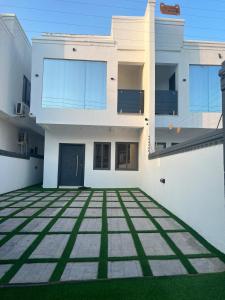 Το κτήριο όπου στεγάζεται  η παραθεριστική κατοικία