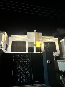 Το κτήριο όπου στεγάζεται  η παραθεριστική κατοικία