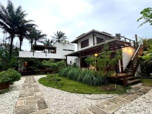 Κήπος έξω από το Casa Praia Verdes Mares Sargi Bahia