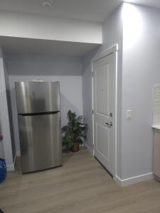 Gallery image of Peaceful Haven in Prime Location in Calgary +12 photos