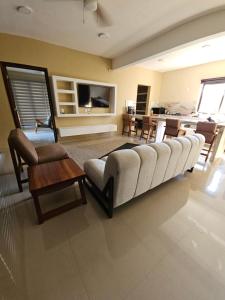 Zona d'estar a Surf lodge