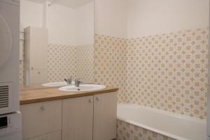 Fotografie z fotogalerie ubytování Appartement 3 chambres 6 personnes à 2 pas de la vieille ville avec parking privé v Annecy