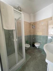 Ένα μπάνιο στο Casa vacanze Ichnos +51 φωτογραφίες