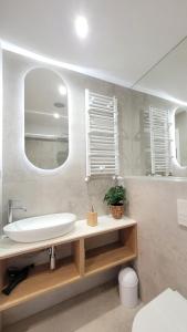 Bilik mandi di Plac Wolności 6 Residence