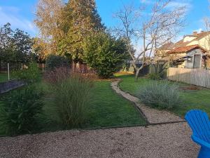 Κήπος έξω από το L'étoile du matin