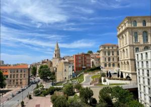 Udsigt til Marseille eller udsigt til byen taget fra lejligheden