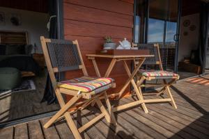 Billede fra billedgalleriet på The Cactus Deck by Matilo Cabins Klein Karoo R62 with Hot-tub i Calitzdorp + 22 billeder