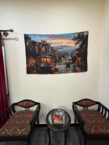 Afbeelding uit fotogalerij van Rooftoop Apartment in Muzaffarabad