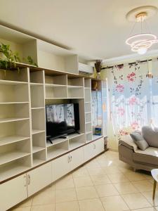 TV a/nebo společenská místnost v ubytování Biancas House