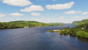 Naturlandskabet i nærheden af chaletet