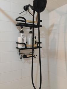 Un baño de Winter Warmup Private Pensacola Cottage For A Relaxing New Year 71 fotos más