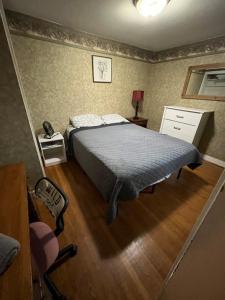 Ένα ή περισσότερα κρεβάτια σε δωμάτιο στο Intimate 1 Bedroom Apt by UHS