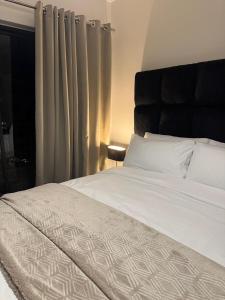 Katil atau katil-katil dalam bilik di The Dream Stay At The Blyde - Suite 3 +19 gambar