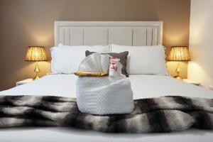 Ένα ή περισσότερα κρεβάτια σε δωμάτιο στο Stylish 2-Bed Apartment -Cardiff City Centre, Next to Stadium