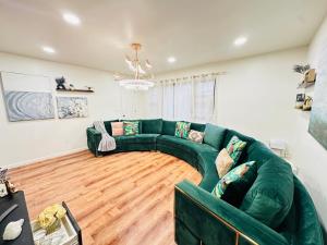 Gallery image of Urban Oasis I Stylish Getaway to NYC with Parking in Jersey City