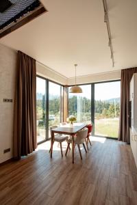 Φωτογραφία από το άλμπουμ του Dzvin σε Slavske +62 φωτογραφίες