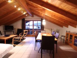 TV a/nebo společenská místnost v ubytování Holiday apartment with 3 bedrooms