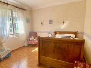 Postel nebo postele na pokoji v ubytování Maison F5 avec jardin et terrasse, animaux admis - FR-1-703-216