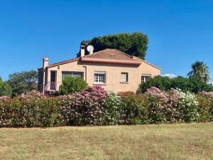 Zahrada ubytování Maison F5 avec jardin et terrasse, animaux admis - FR-1-703-216