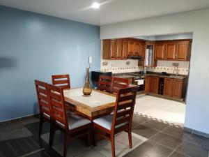 Køkken eller tekøkken på NSI Casa Entera en La Piedad