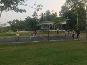 Tenis dan/atau kemudahan skuasy di Green Valley Residence atau berdekatan