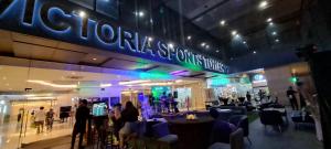 Restaurace v ubytování Casa Vides at Victoria Sports Tower beside GMA Kamuning MRT Station