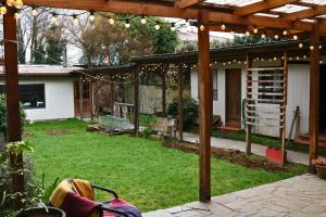 En have udenfor Hostal Punto Rockstar