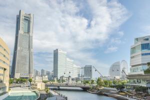 Nespecifikovaný výhled na destinaci Jokohama nebo výhled na město při pohledu z hotelu + 44 fotografií