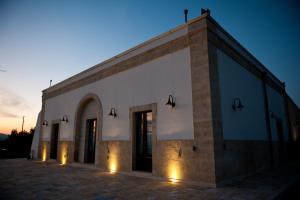 The building in which the country house is located