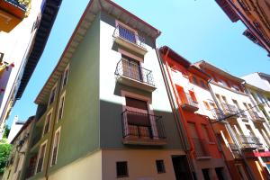 Gallery image of Apartamentos Amaiur 2 in Estella