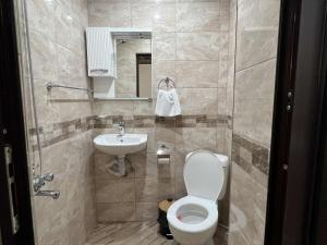 Koupelna v ubytování Къщи за гости Чифликъ 1 + 20 fotografií