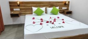 Ένα ή περισσότερα κρεβάτια σε δωμάτιο στο Stone Garden