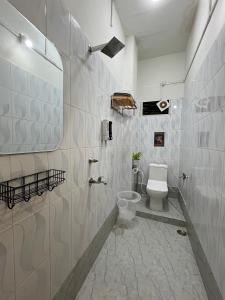 Phòng tắm tại Ghat Ghar by Doorstays +98 ảnh