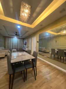 Χώρος καθιστικού στο Yunie Homestay Kota Kinabalu