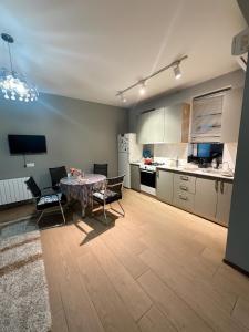 Η κουζίνα ή μικρή κουζίνα στο Sunny