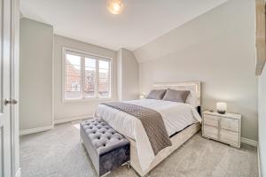 Φωτογραφία από το άλμπουμ του Spacious 3BR Townhome Near Casino & Thermea Spa σε Ajax