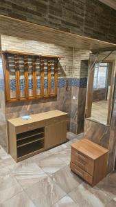 a bathroom with a sink and a mirror at Хостел Твій Дім в Пирятині in Pyryatyn
