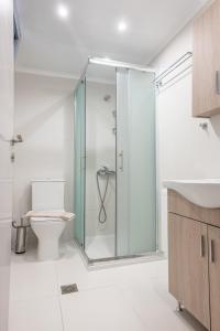 Koupelna v ubytování Myrina Retreat - Blue Horizon + 10 fotografií