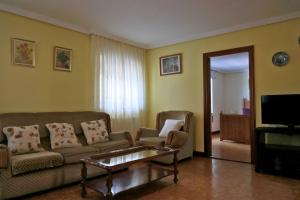 TV/trung tâm giải trí tại Casa rural con jardín en Cantabria