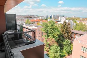 Balkón nebo terasa v ubytování Luxury Palata Penthouse Apartments