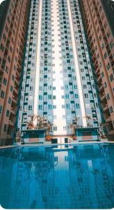 Πισίνα στο ή κοντά στο Joy's Haven at Victoria Sports Tower