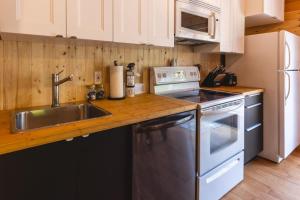 Køkken eller tekøkken på Le Boreal + 44 billeder