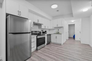Afbeelding uit fotogalerij van Spacious 1BHK close to Whyte ave Downtown in Edmonton