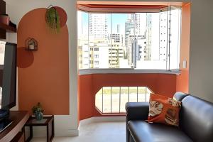 Χώρος καθιστικού στο CURTA! |197| Apê Central 2 Quartos Netflix